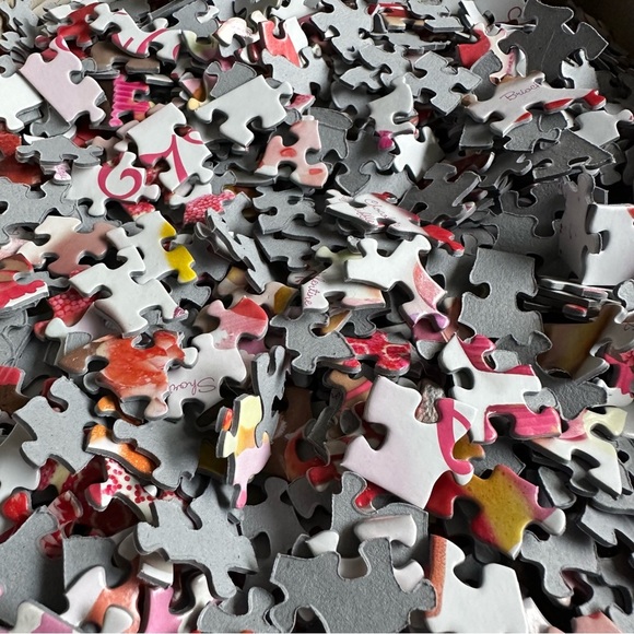 EUROGRAPHICS 1000pc Sweet Valentine cakes/desserts puzzle - Picture 2 of 9